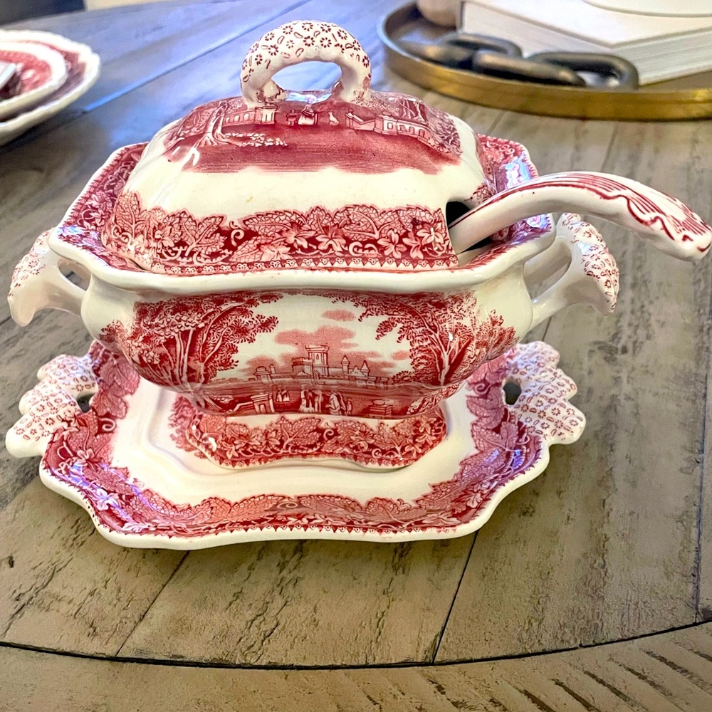 VINTAGE MASON'S RED IRONSTONE 4-PC SOUP TUREEN SET ENGLAND